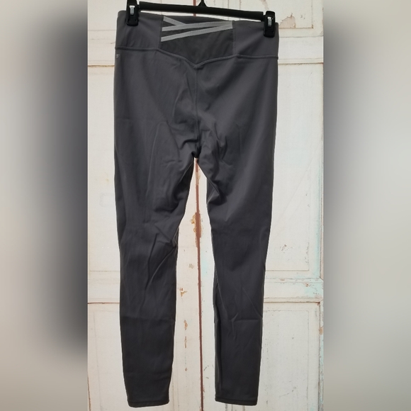 Fabletics Bundle - Picture 7 of 10